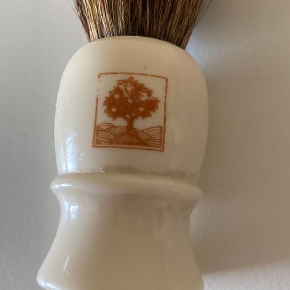 Crabtree & Evelyn Vintage Shaving Brush - Picture 4 of 8